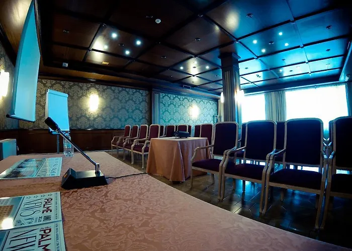 Delle Palme فندق ليتشي