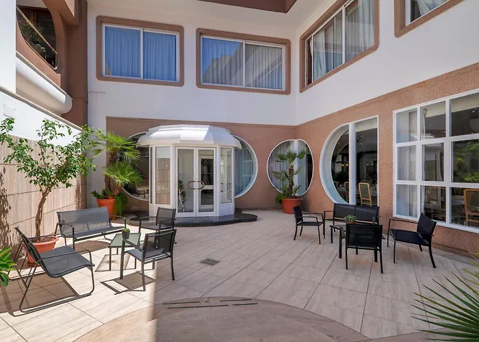 فندق Delle Palme 4*